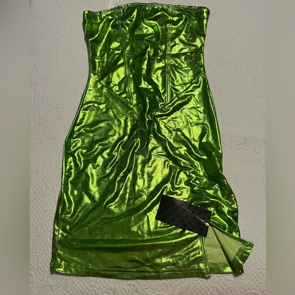 Green short Leather slit Dress - Picture 3 of 3